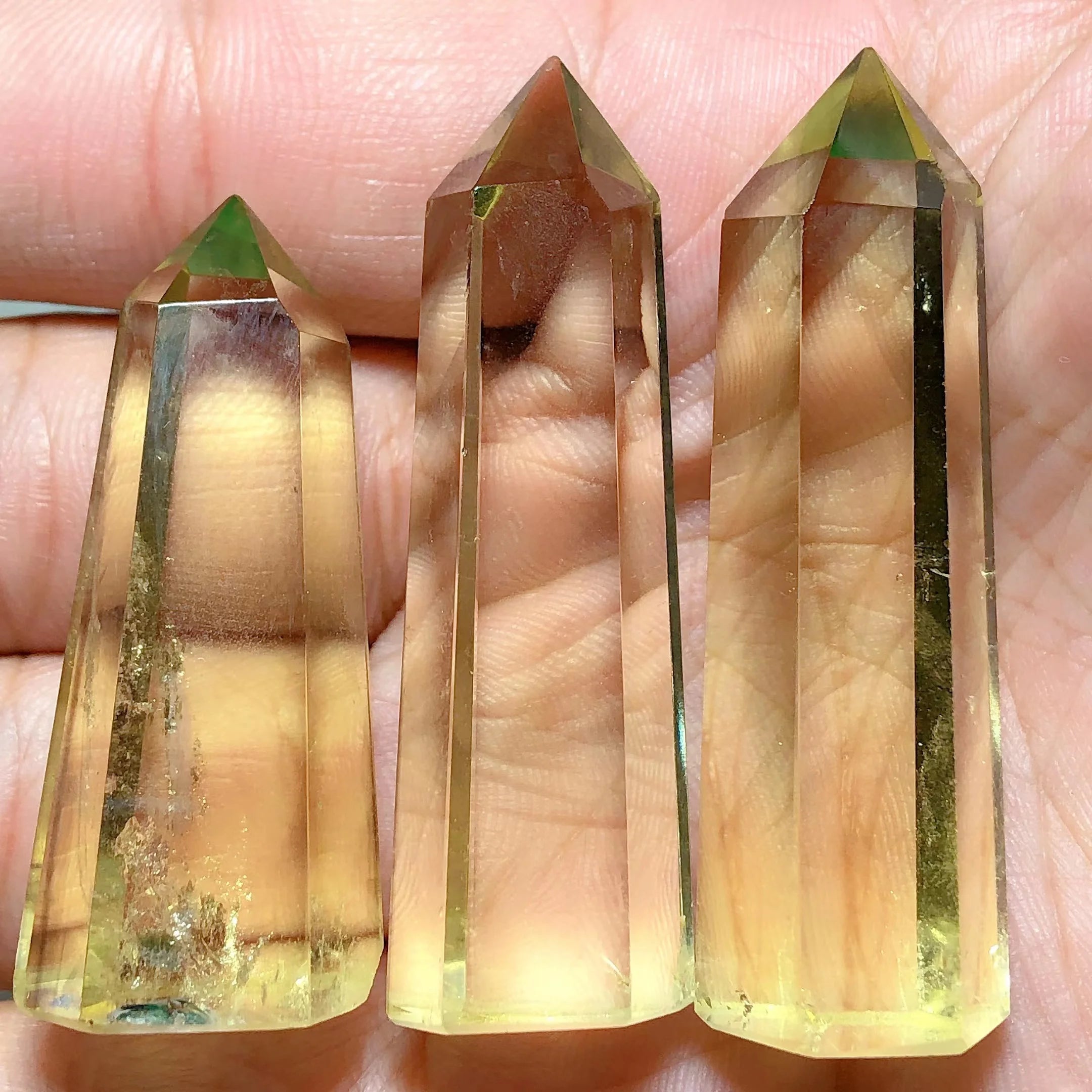 High Quality Natural Crystals Citrine Tower Point Healing Crafts Rainbow Desk Reiki Home Decorations Room Decor