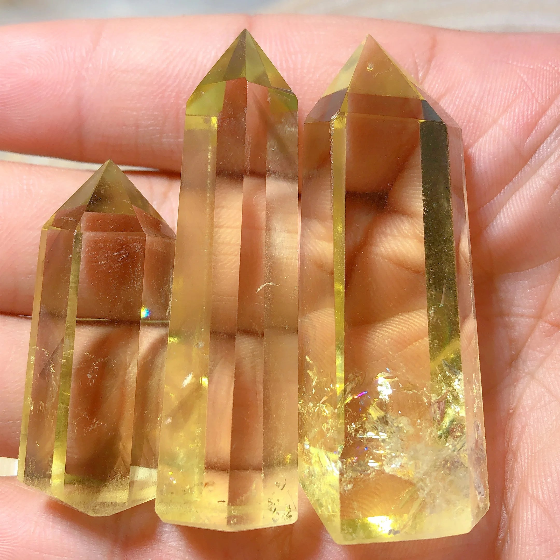 High Quality Natural Crystals Citrine Tower Point Healing Crafts Rainbow Desk Reiki Home Decorations Room Decor