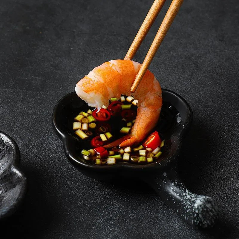 Creative Plum Blossom Shape Ceramic Seasoning Dish Japanese Style Clay Handle Condiment Tray Mustard Soy Sauce Plate Tableware